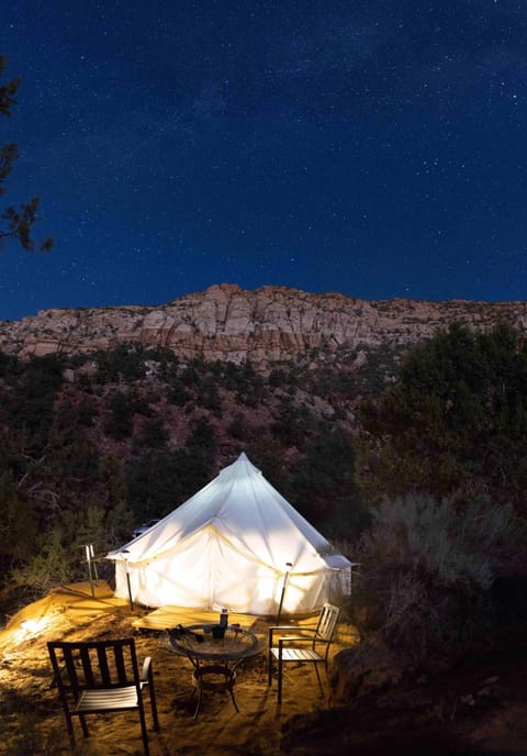 Zion View Camping Camping /
Complejo de autocaravanas in Arizona