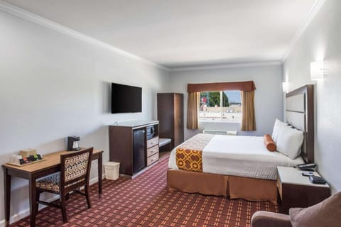 Rodeway Inn & Suites - Pasadena Hotel in Pasadena
