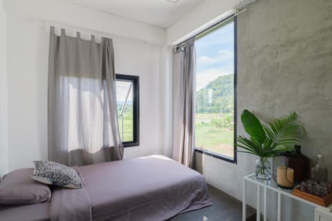 Bed, Bedroom, Mountain view