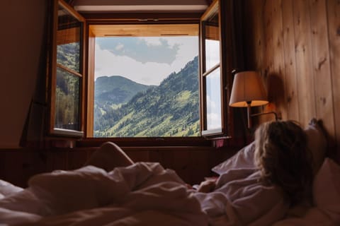 People, Bedroom, Mountain view