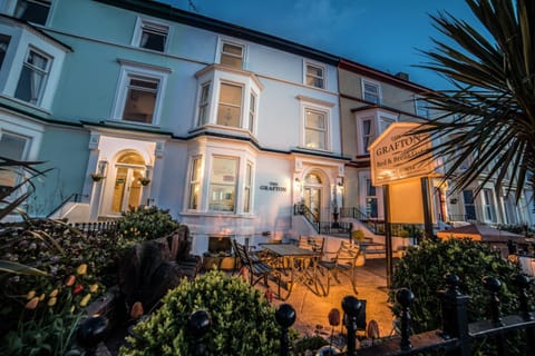 The Grafton Guest House Bed and Breakfast in Llandudno