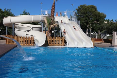 Swimming pool, children