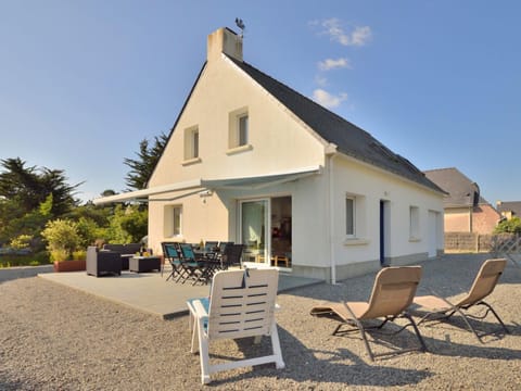 Holiday Home Melflo by Interhome House in Brittany