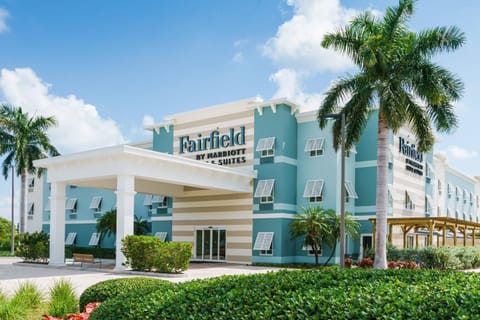 Fairfield by Marriott Inn & Suites Marathon Florida Keys Resort in Key Colony Beach