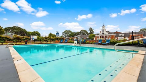 On site, Pool view, Swimming pool, Swimming pool