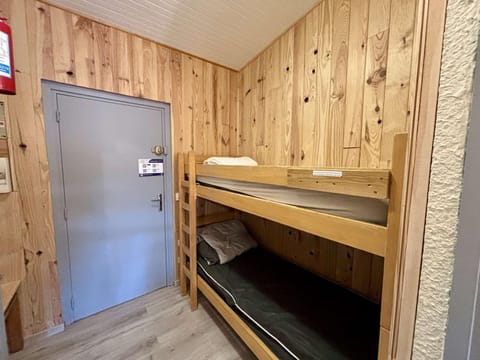 Studio 4 pers, balcon sud, centre station, proche pistes et commerces - Alpe d'Huez - FR-1-405-43 Apartment in L'Alpe d'Huez