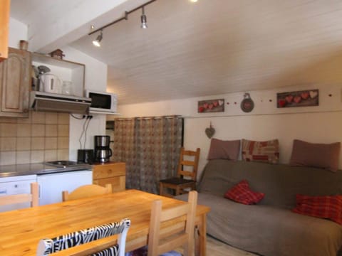Appartement Huez, 1 pièce, 4 personnes - FR-1-405-103 Condo in L'Alpe d'Huez