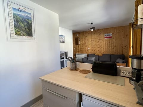 Appartement Huez, 2 pièces, 4 personnes - FR-1-405-25 Condo in L'Alpe d'Huez