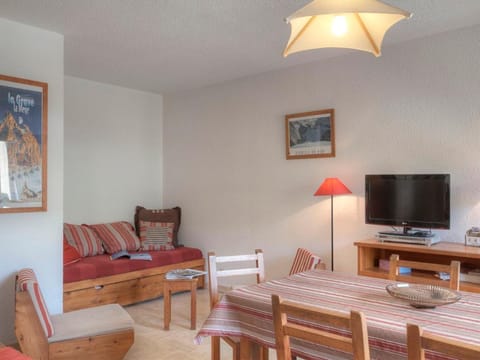 Appartement Le Monêtier-les-Bains, 2 pièces, 7 personnes - FR-1-330F-32 Condo in Le Monêtier-les-Bains