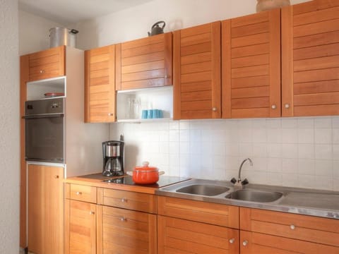 Appartement Le Monêtier-les-Bains, 2 pièces, 7 personnes - FR-1-330F-32 Condo in Le Monêtier-les-Bains