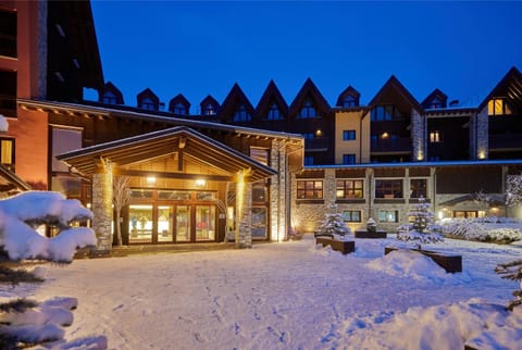 Property building, Night