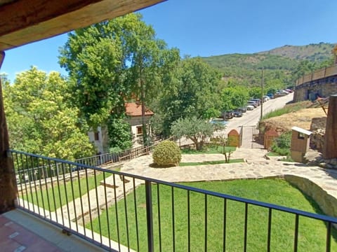 Natural landscape, Garden, View (from property/room), Balcony/Terrace, Garden view, Mountain view