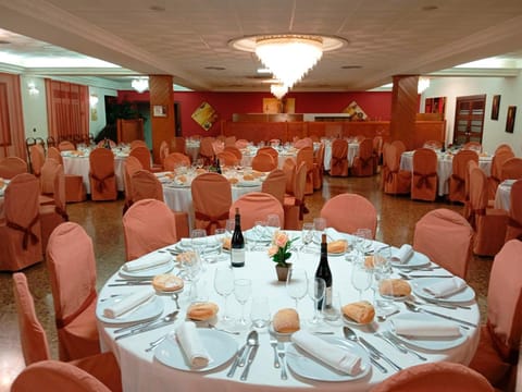 Banquet/Function facilities, Dining area