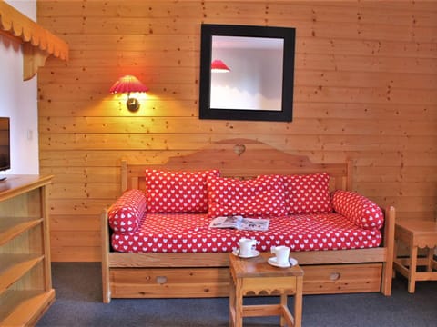 Studio 3 couchages près des pistes, balcon, piscine, sauna, WiFi inclus, casier à ski - Risoul 1850 - FR-1-330-238 Apartment in Piedmont