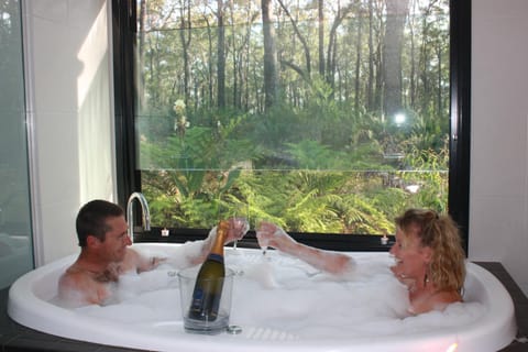 People, Hot Tub, Spa and wellness centre/facilities, Bath