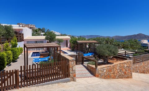 Pool view, Sea view