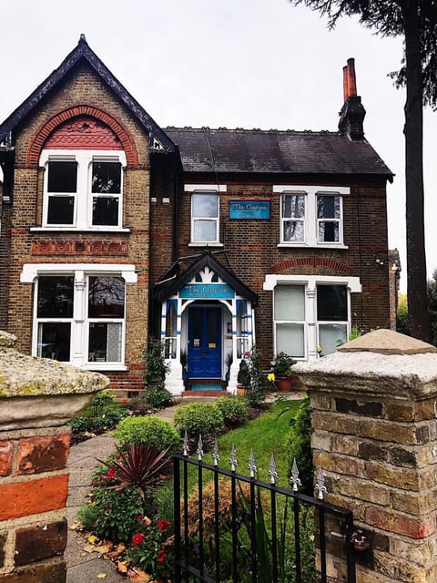 Caspian Hotel Bed and Breakfast in London Borough of Ealing