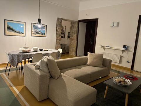 Luxury Manfredi Apartment Salerno Apartamento in Salerno