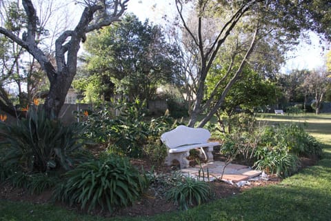 Private Cottages Bed and Breakfast in Sandton
