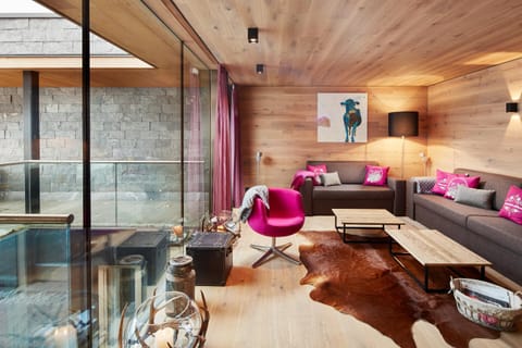 TV and multimedia, Balcony/Terrace, Living room, Seating area