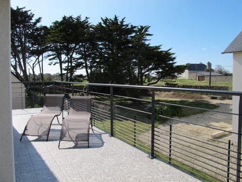 Apartment Les Chardons Bleus 2 - BRP205 by Interhome Apartment in Finistere