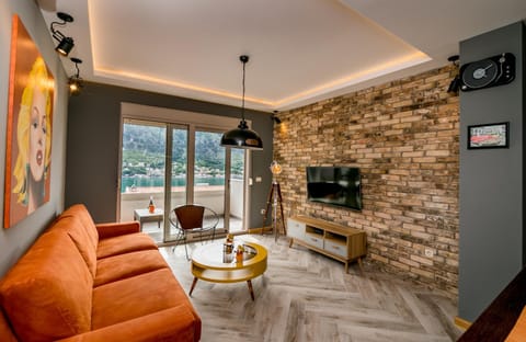 Apartments Magic Sea View Condo in Dobrota