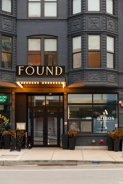 Property building, Facade/entrance, Property logo or sign, Logo/Certificate/Sign