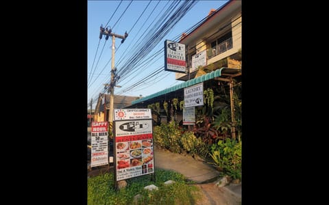 Facade/entrance, Logo/Certificate/Sign