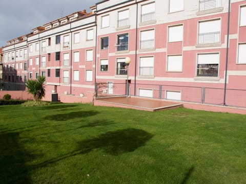 Desconectaengalicia La Perla, piscina y parking Condominio in Portonovo