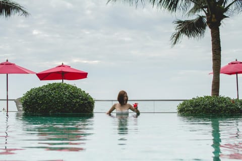 Day, Natural landscape, Pool view, Sea view, Swimming pool, sunbed