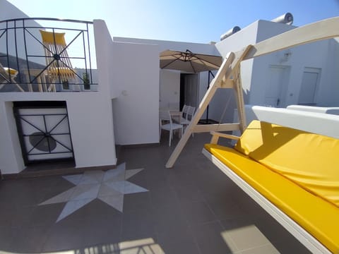 Chariot Apartments Santorini Eigentumswohnung in Kamari