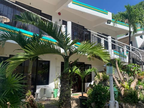 Turtle Inn Resort Resort in Boracay