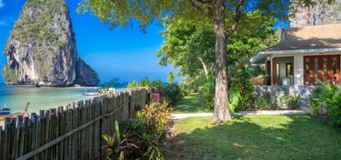 Nearby landmark, Garden, Beach