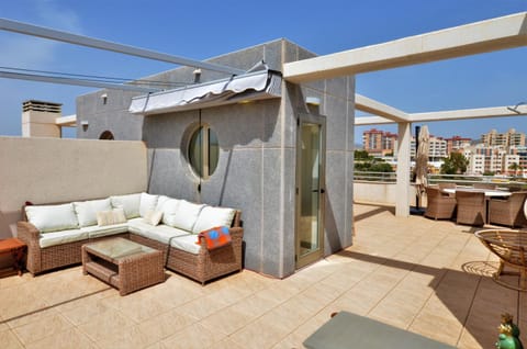 Luxury Beachfront Penthouse by NRAS Apartamento in El Campello