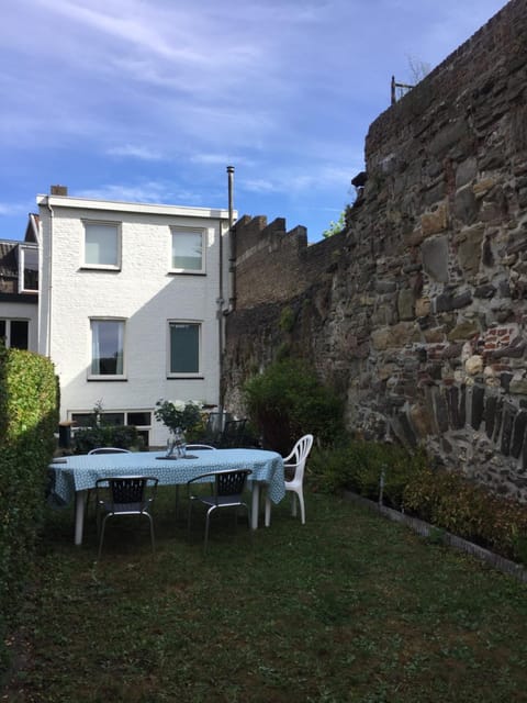 Garden, Garden view