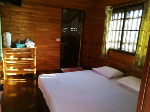 Baan Kaset Bandit Resort in Laos