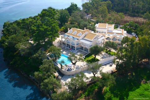 Property building, Day, Bird's eye view