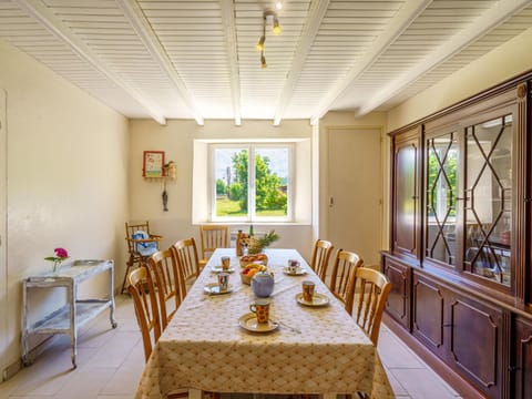 Holiday Home Ty Jos by Interhome House in Crozon