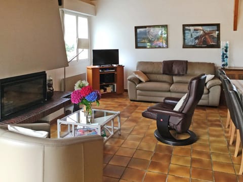 Holiday Home Les Courlis - TTT100 by Interhome Maison in Trévou-Tréguignec