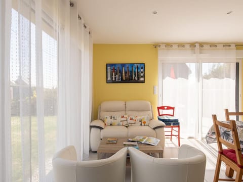 Holiday Home Tal ar Mor by Interhome House in Finistere