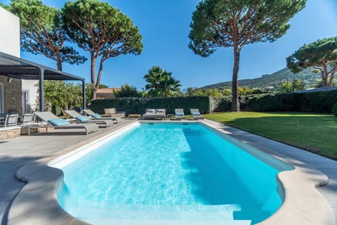 Garden, Garden view, Mountain view, Pool view