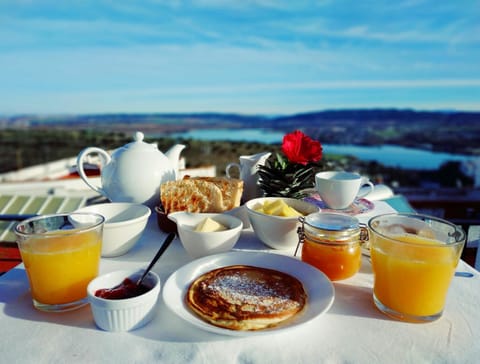 Balcony/Terrace, Continental breakfast