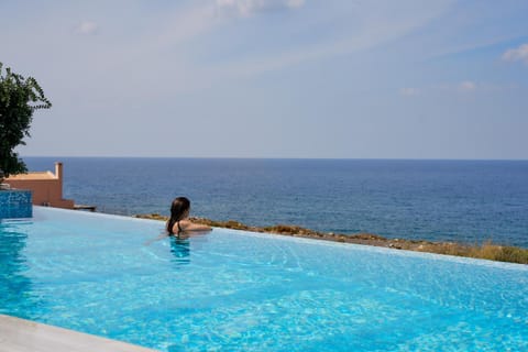 Day, People, Natural landscape, Pool view, Sea view, Swimming pool, group of guests