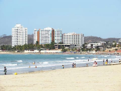 Frente al mar Carabelas de Colon Apartamento in Playas