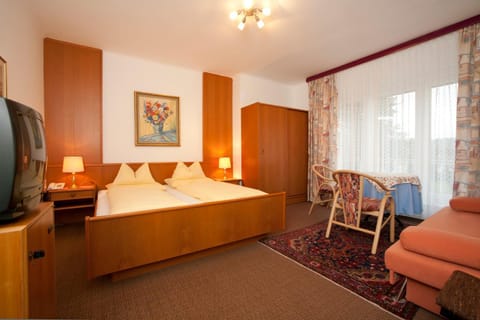 Kirchenwirt Hotel in Velden am Wörthersee