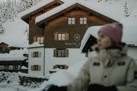 Property building, Winter