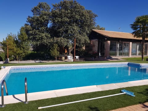 Chalet San Bernardo Country House in Toledo