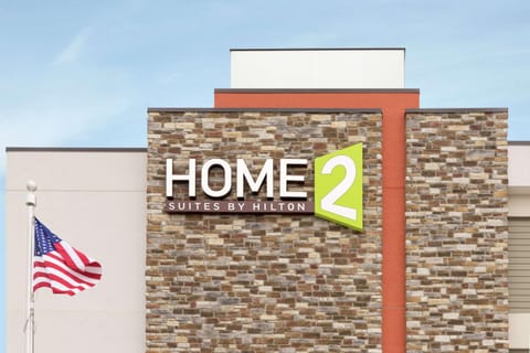 Home2 Suites By Hilton Leavenworth Downtown Hotel in Kansas