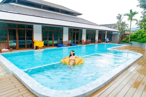 Pool view, Swimming pool