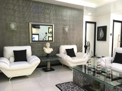 B201 Low Rise Condo Vacation rental in Quezon City